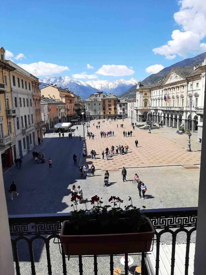 Les Fleuves - Doire Lägenhet Aosta Exteriör bild